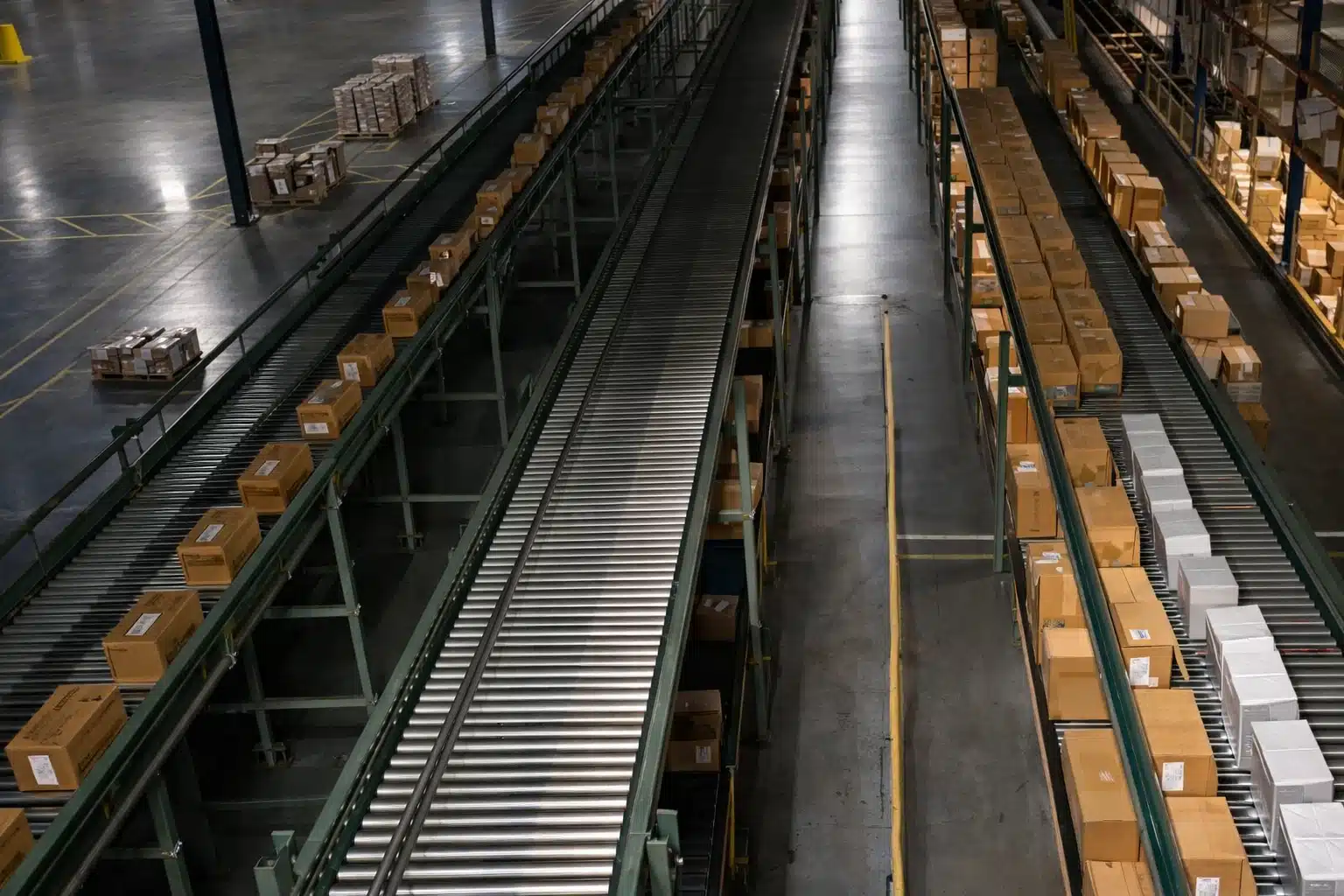 Zero pressure accumulation conveyor line